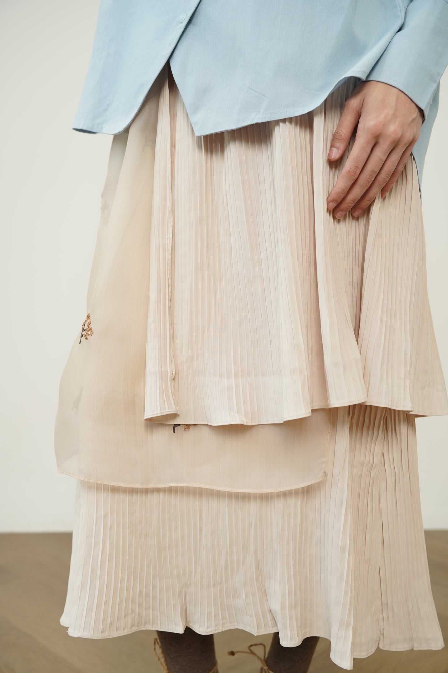 PLEATED SKIRT X INDIRA