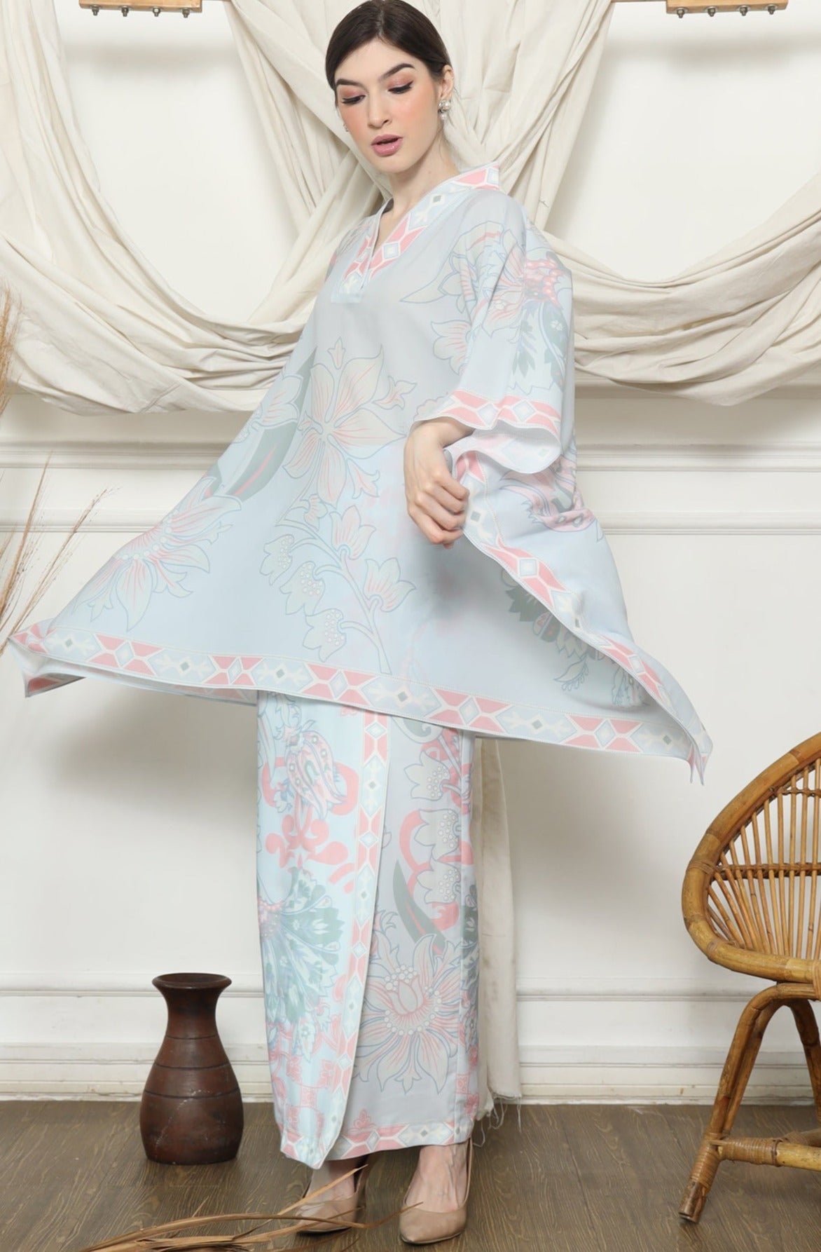 Blue Pink Tropical Flower V Neck Sarong Set