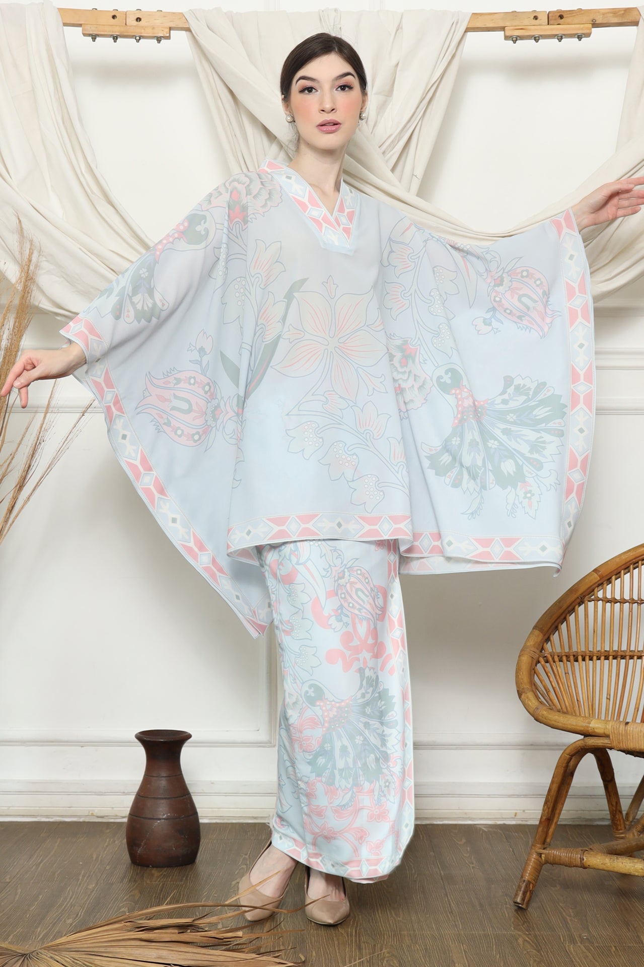 Blue Pink Tropical Flower V Neck Sarong Set