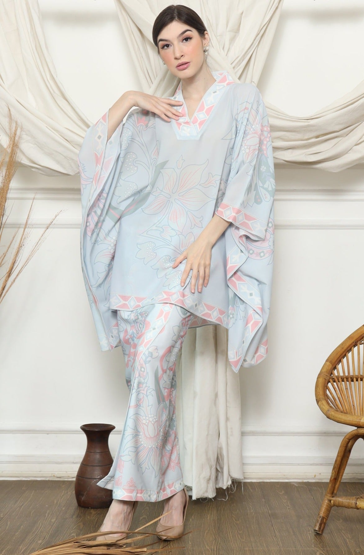 Blue Pink Tropical Flower V Neck Sarong Set