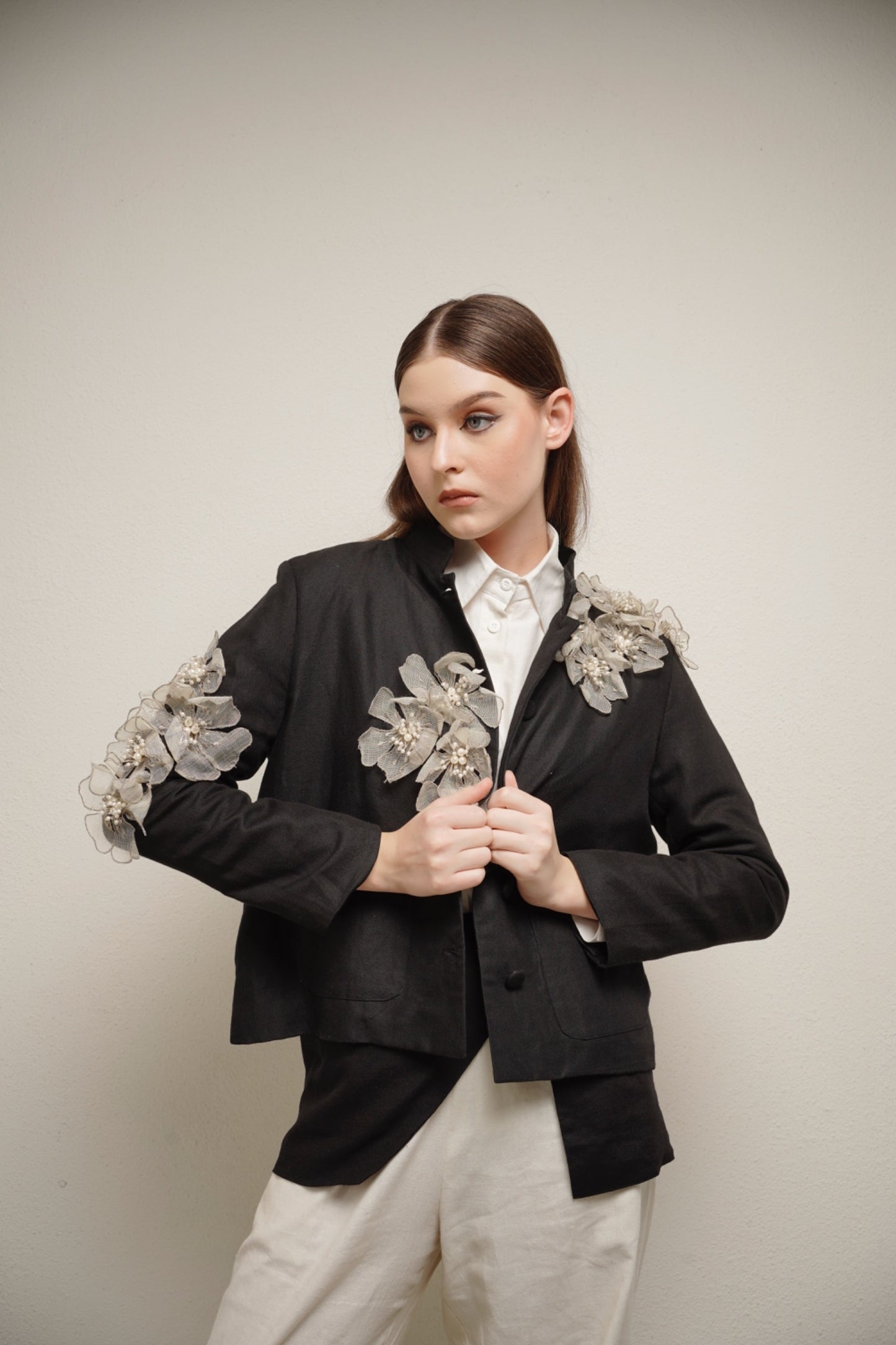 LINEN JACKET