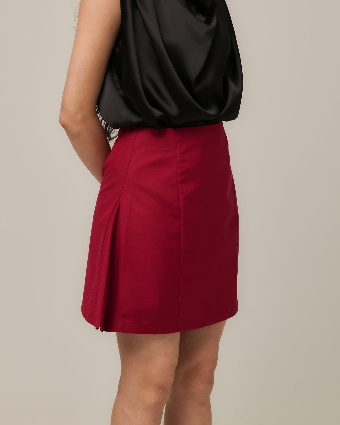 AMORA PLEATED MINI SKIRT