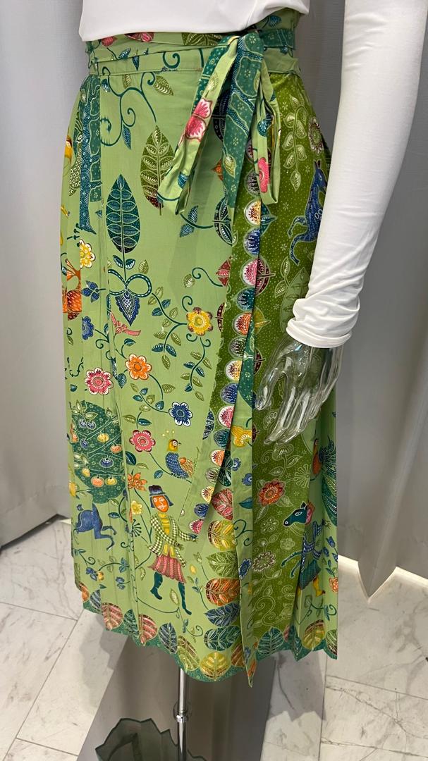 PLEATED SKIRT BATIK