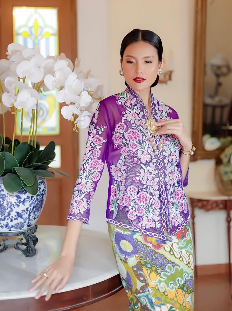 SHORT KEBAYA ANYELIR