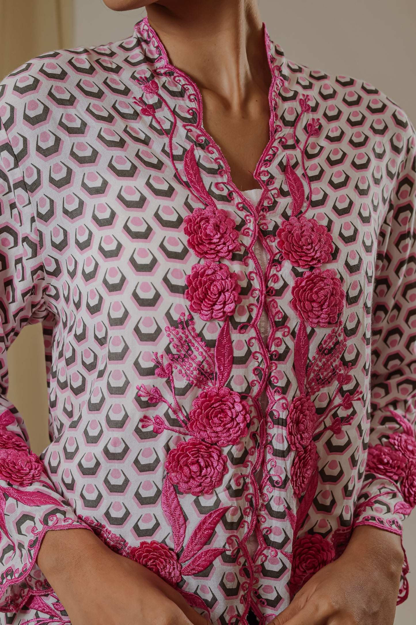 SHORT KEBAYA MAWAR 3D