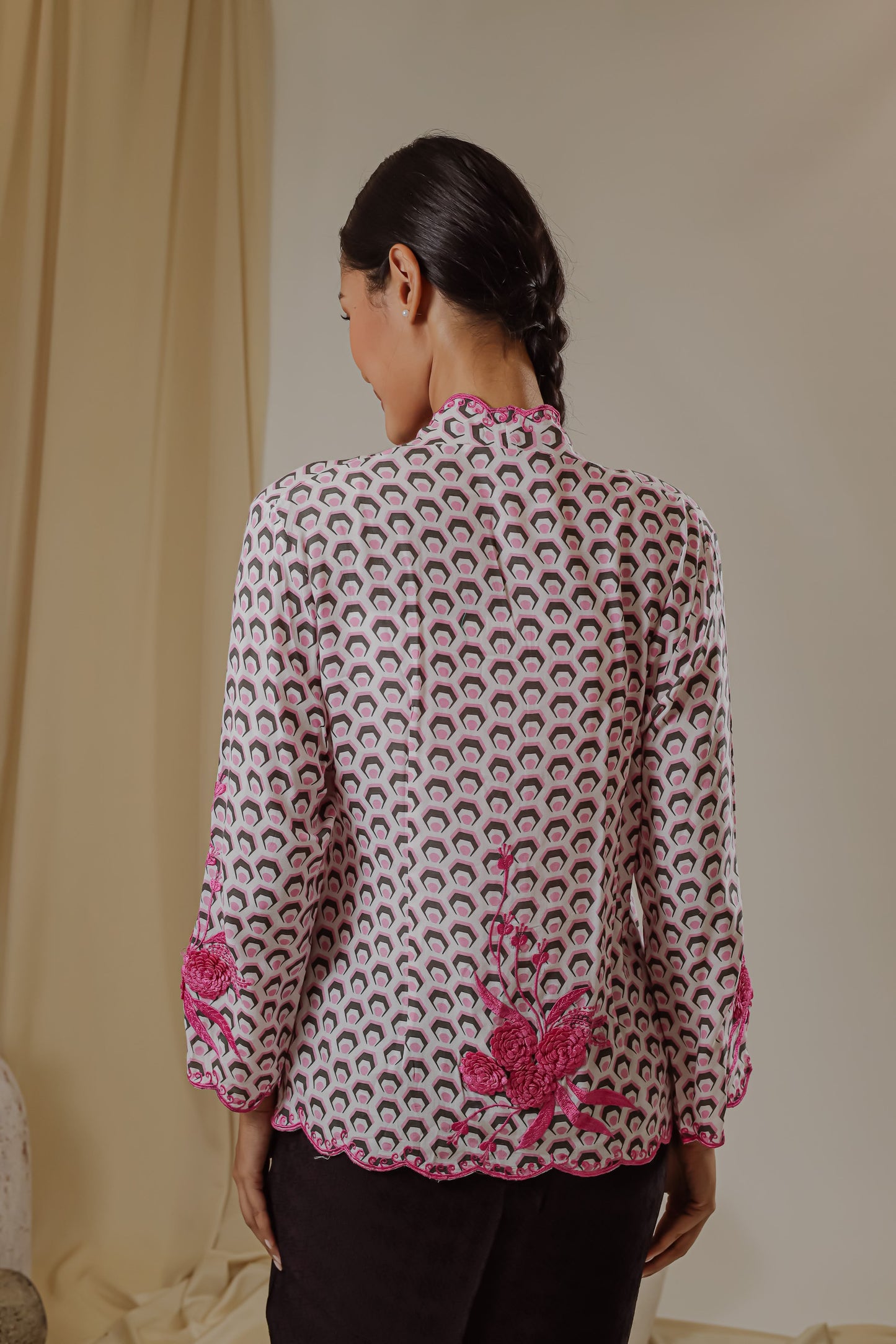 SHORT KEBAYA MAWAR 3D