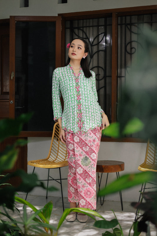 SHORT KABAYA MELATI TEPI