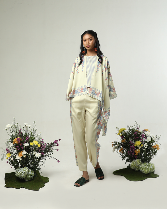 GARDENIA BUTTER KIMONO TOP