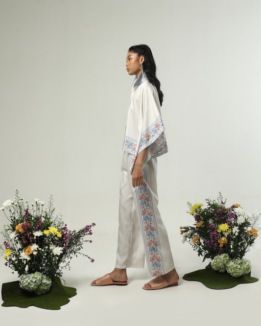 GARDENIA OFF WHITE SQUARE TOP