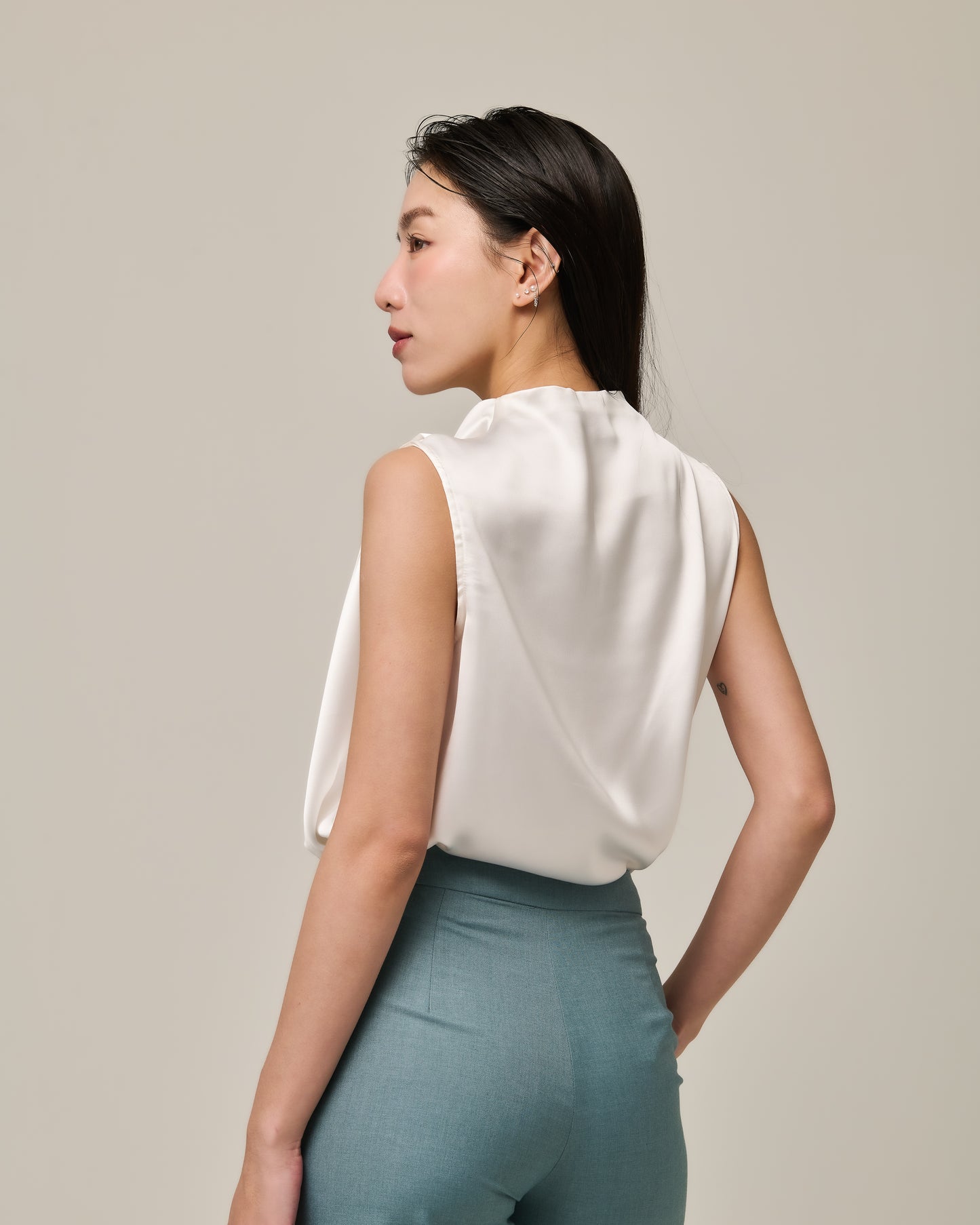 ESTELLE DRAPED TOP
