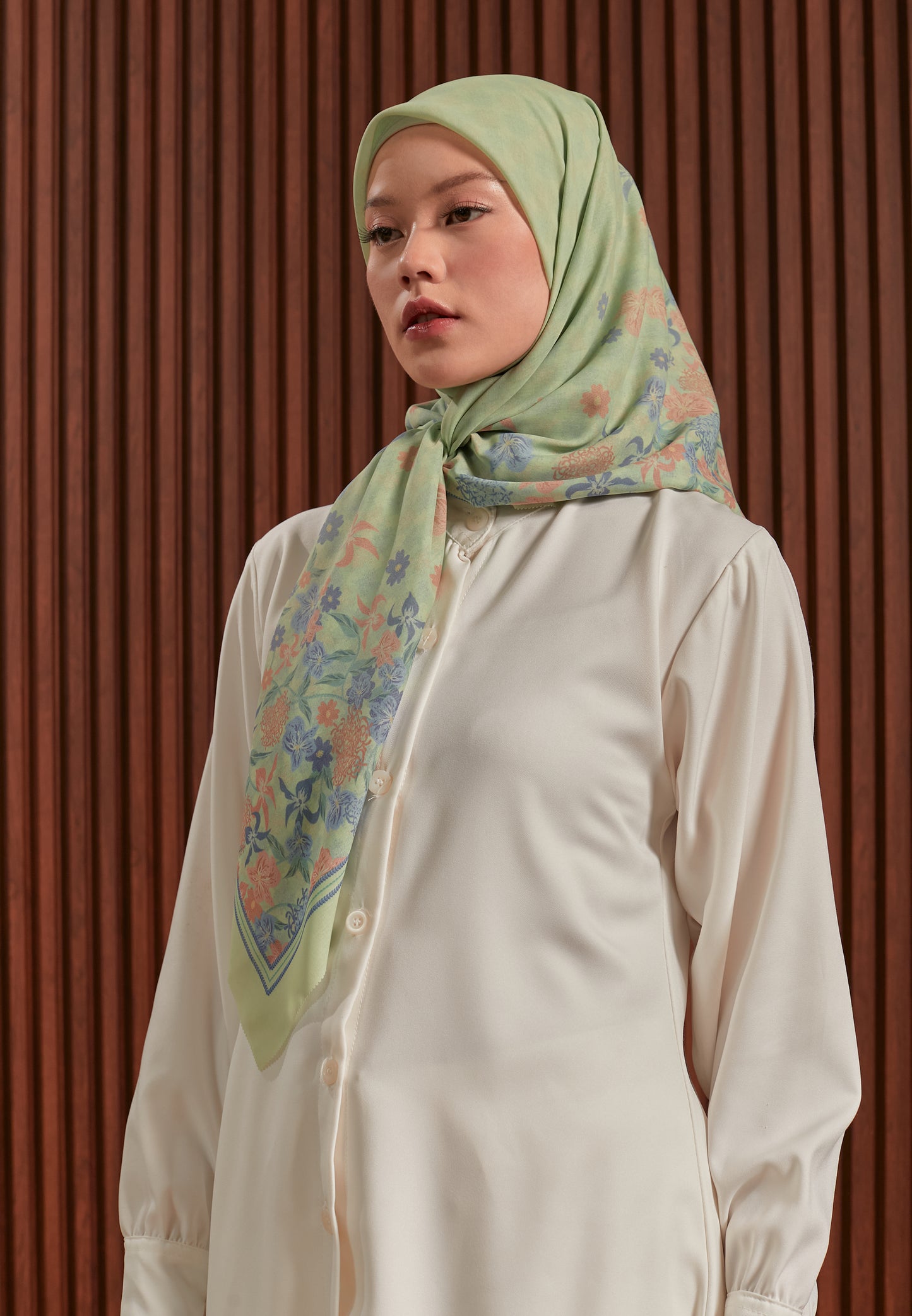 GARDENIA SCARF