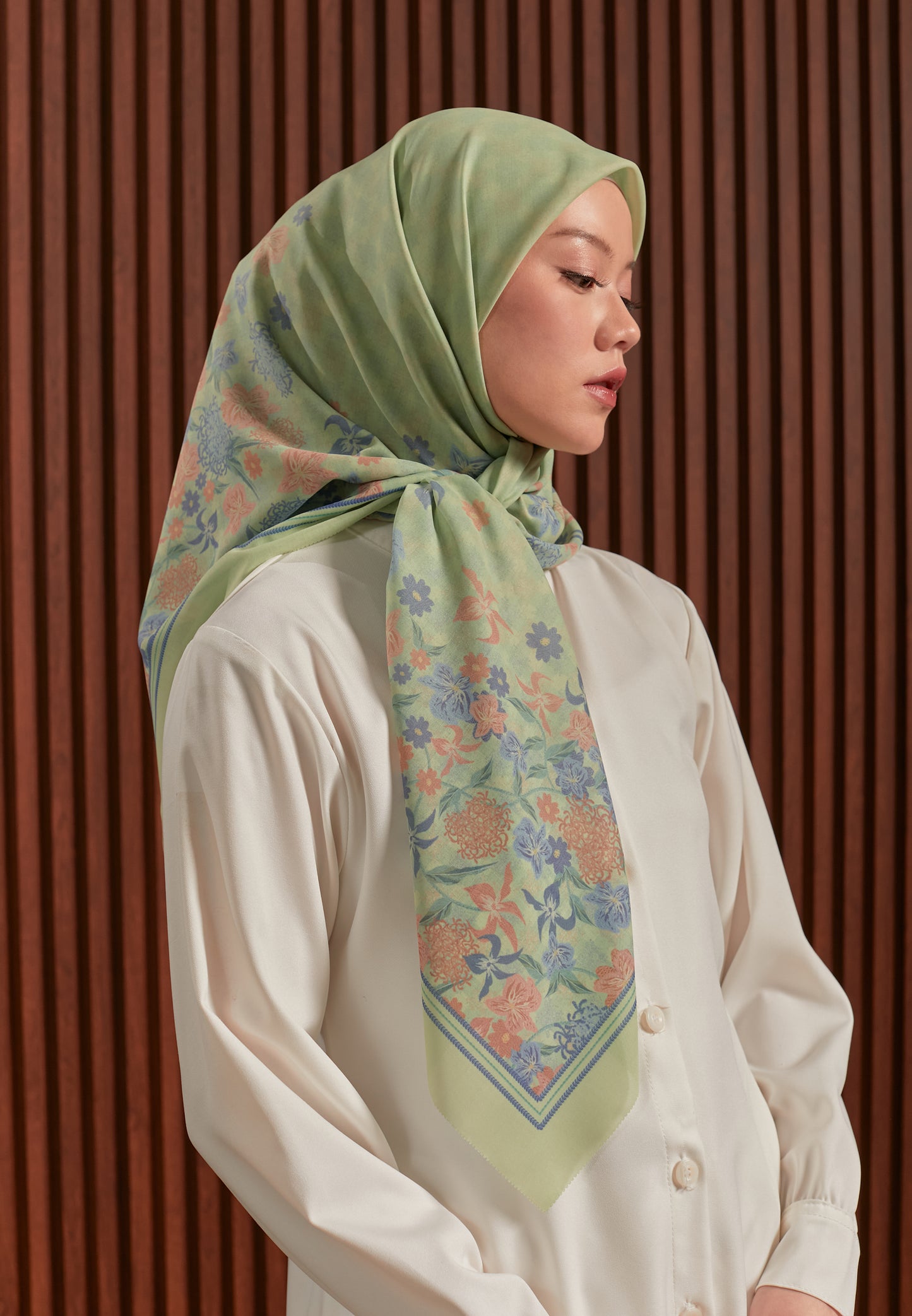 GARDENIA SCARF