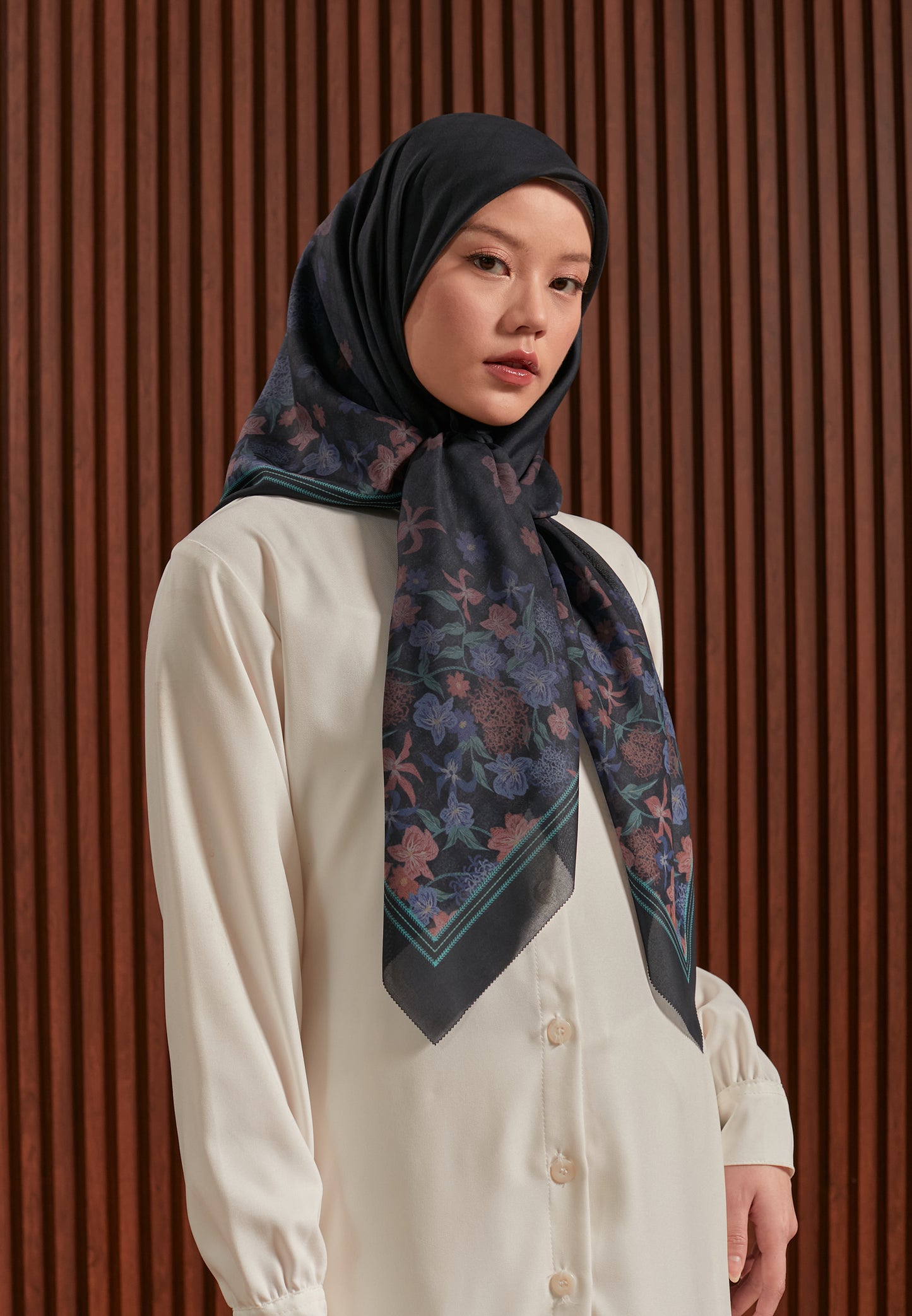 GARDENIA SCARF