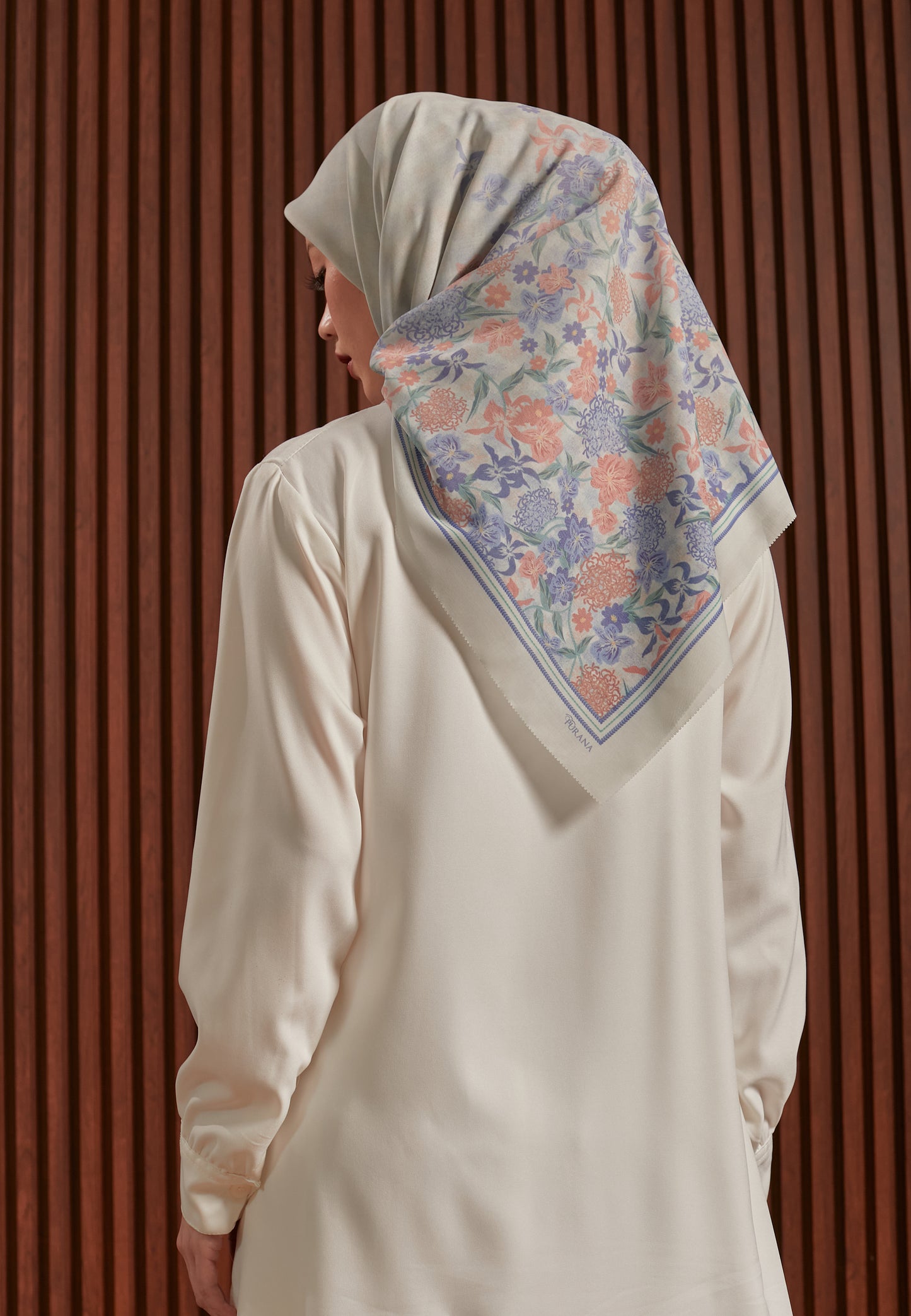 GARDENIA SCARF
