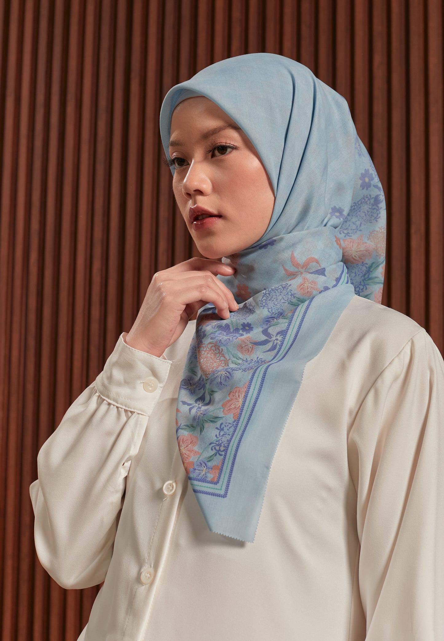 GARDENIA SCARF