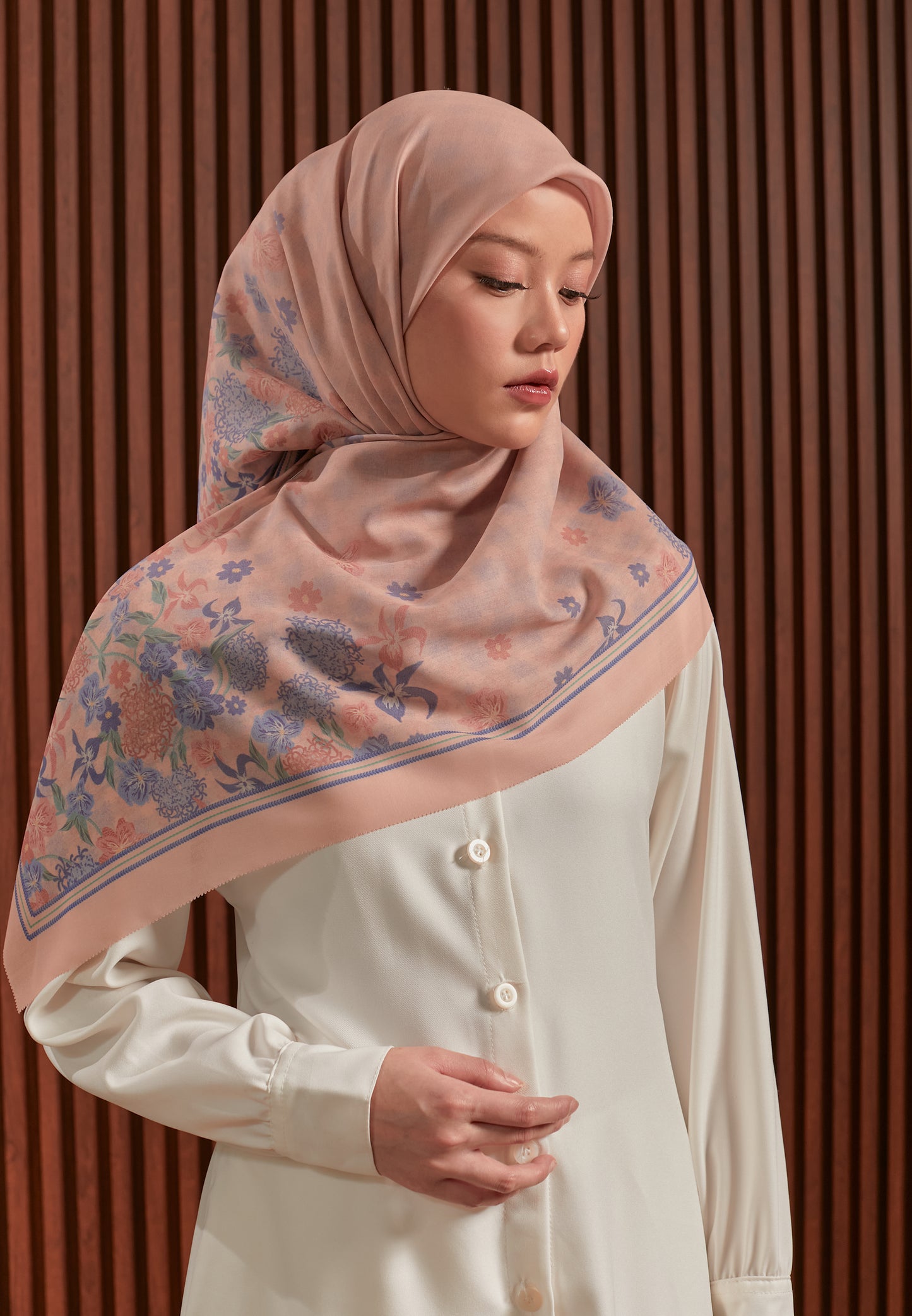GARDENIA SCARF