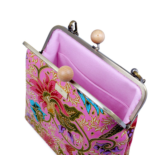 Clasp Sling With Wooden Ball - Pink Trumpet